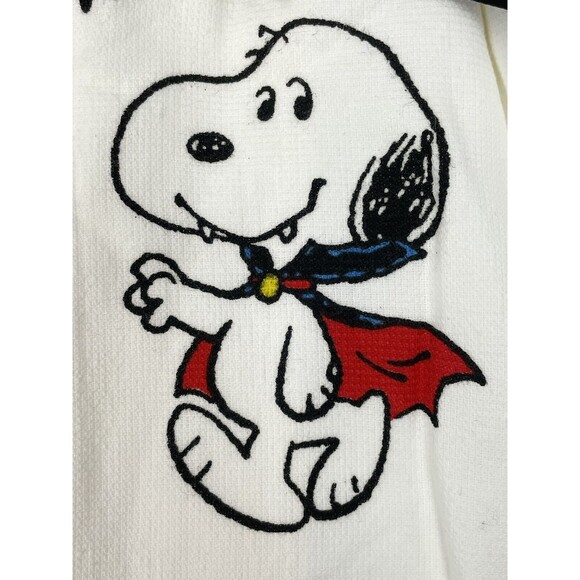 Rae Dunn Snoopy Peanuts White Kitchen Towel Happy Halloween Vampire 2pc - Picture 2 of 3